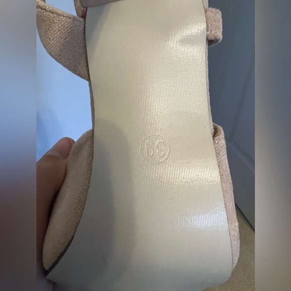 Jewel Pointed Toe Sling Back Pumps - Picture 15 of 17